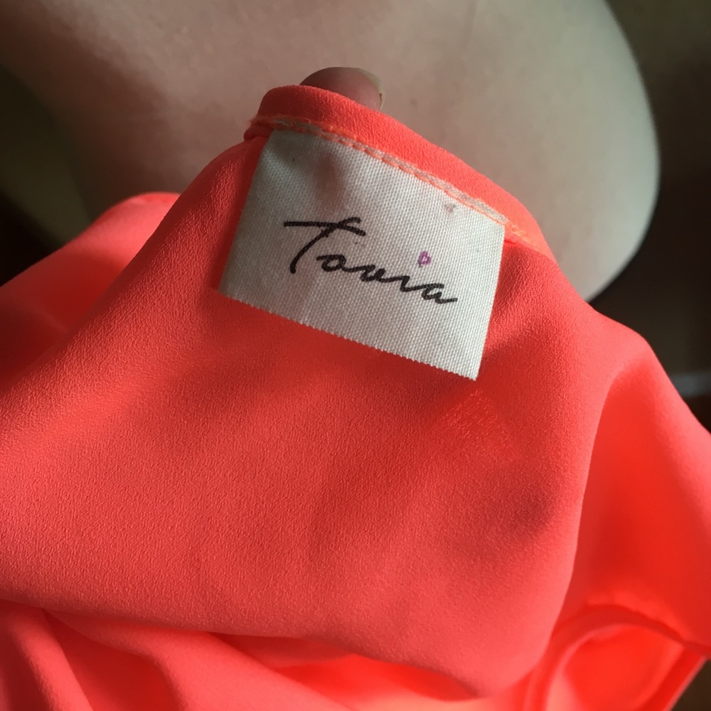 ❌SOLD Pinkish/orange sleeveless blouse - Picture 4 of 4